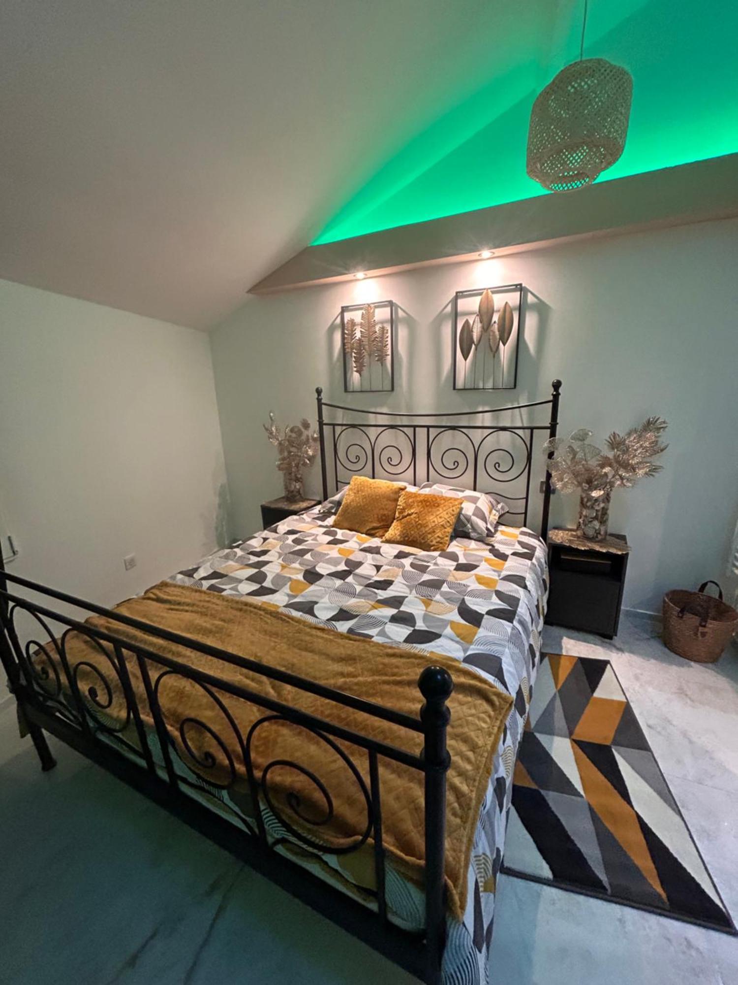 Spa Jacuzzi Moon White Vaudherland Esterno foto